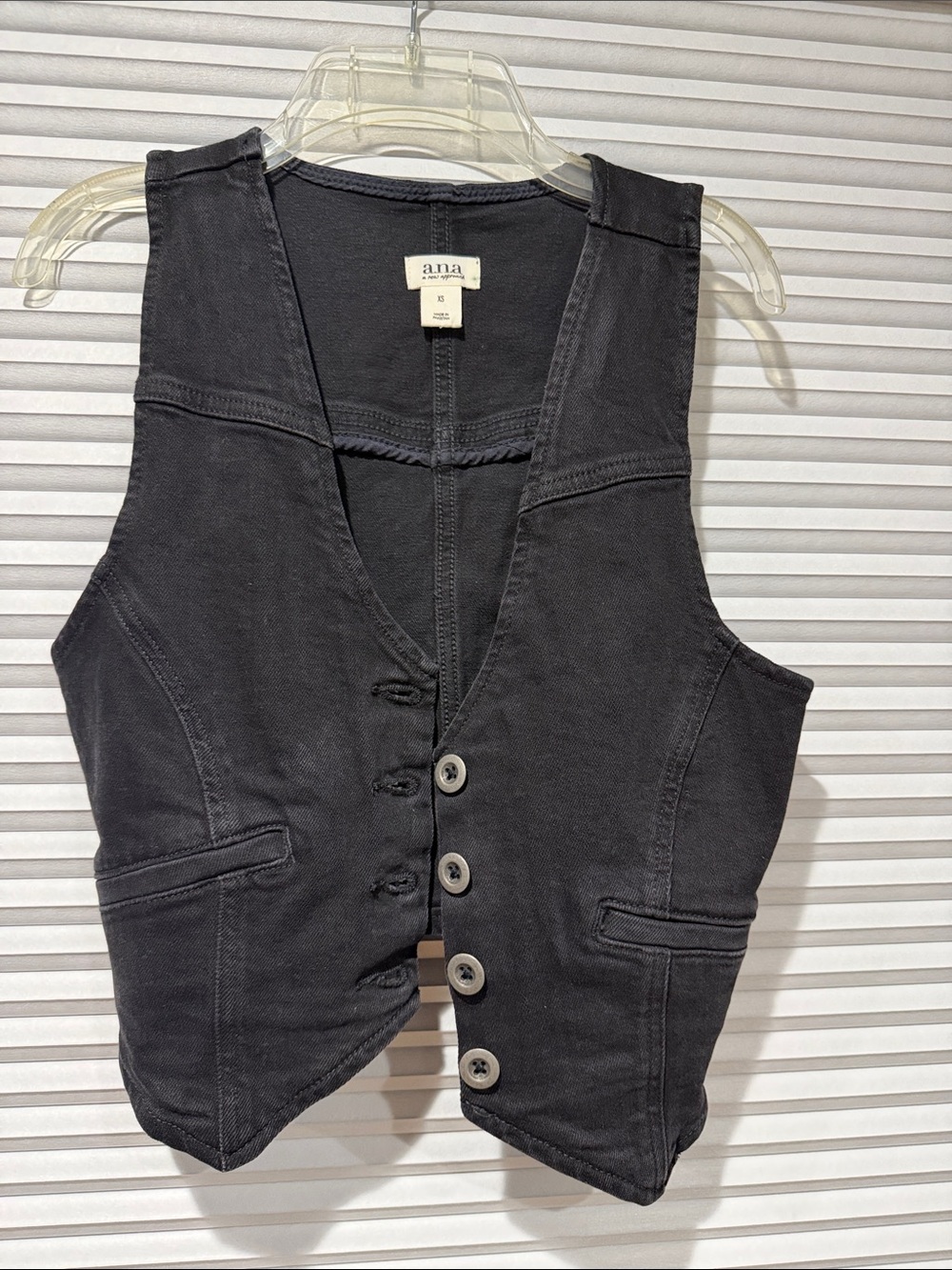 a.n.a Black Casual Knit Vest
